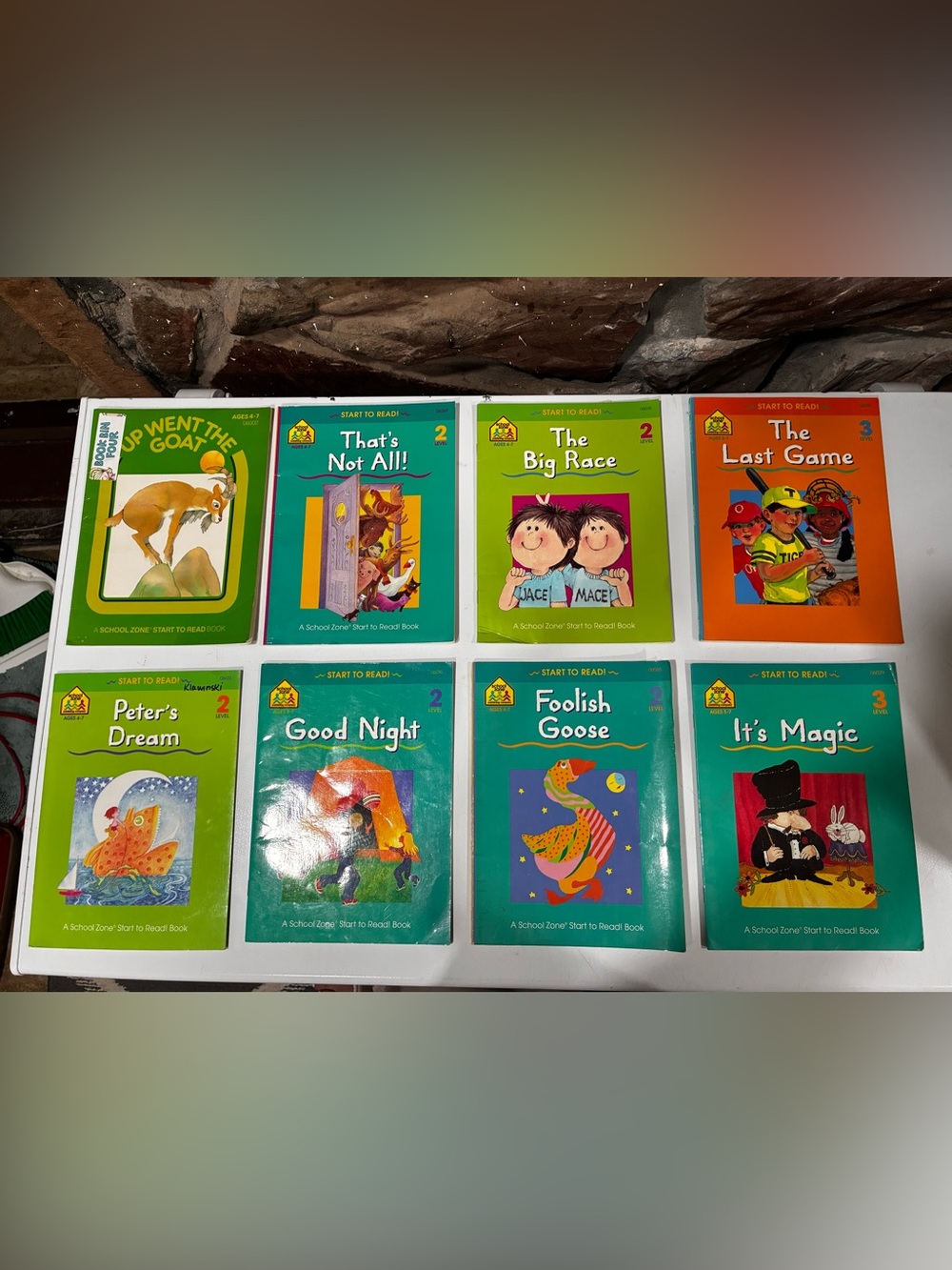 Set of 8 Mixed Readers SchoolZone